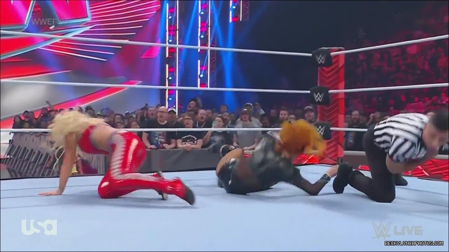 WWE_Monday_Night_Raw_2022_06_06_720p_HDTV_x264-NWCHD_mp4_001680212.jpg