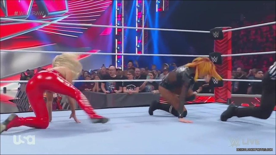 WWE_Monday_Night_Raw_2022_06_06_720p_HDTV_x264-NWCHD_mp4_001680612.jpg