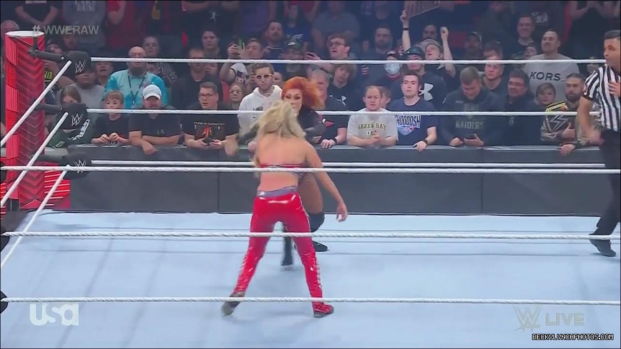 WWE_Monday_Night_Raw_2022_06_06_720p_HDTV_x264-NWCHD_mp4_001681813.jpg
