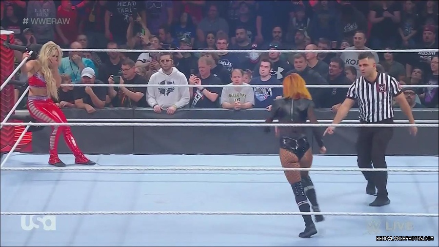 WWE_Monday_Night_Raw_2022_06_06_720p_HDTV_x264-NWCHD_mp4_001690222.jpg