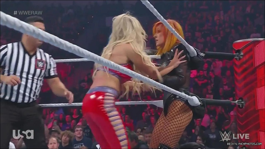 WWE_Monday_Night_Raw_2022_06_06_720p_HDTV_x264-NWCHD_mp4_001702234.jpg