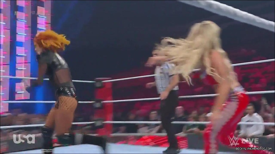 WWE_Monday_Night_Raw_2022_06_06_720p_HDTV_x264-NWCHD_mp4_001703835.jpg