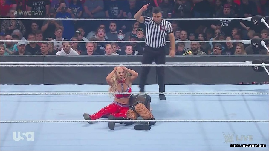 WWE_Monday_Night_Raw_2022_06_06_720p_HDTV_x264-NWCHD_mp4_001715047.jpg