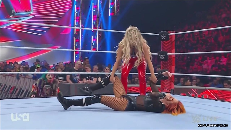 WWE_Monday_Night_Raw_2022_06_06_720p_HDTV_x264-NWCHD_mp4_001720252.jpg