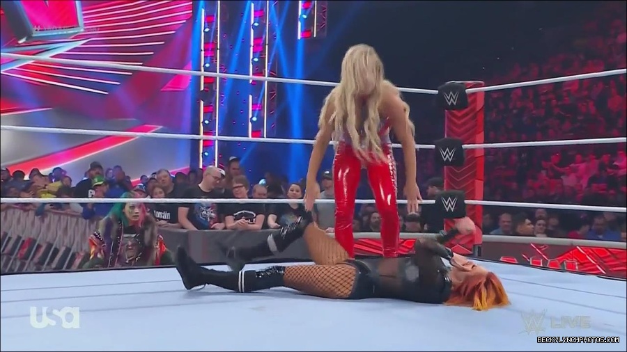 WWE_Monday_Night_Raw_2022_06_06_720p_HDTV_x264-NWCHD_mp4_001720652.jpg