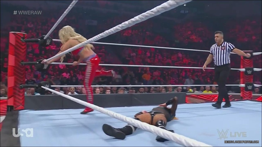 WWE_Monday_Night_Raw_2022_06_06_720p_HDTV_x264-NWCHD_mp4_001722254.jpg