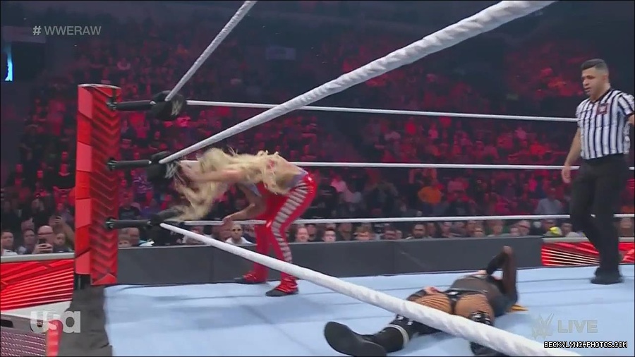 WWE_Monday_Night_Raw_2022_06_06_720p_HDTV_x264-NWCHD_mp4_001722654.jpg