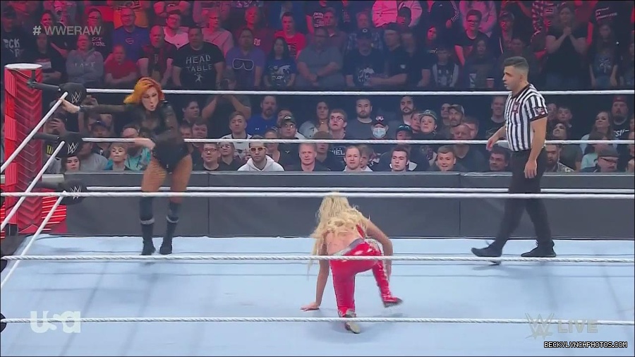 WWE_Monday_Night_Raw_2022_06_06_720p_HDTV_x264-NWCHD_mp4_001733865.jpg