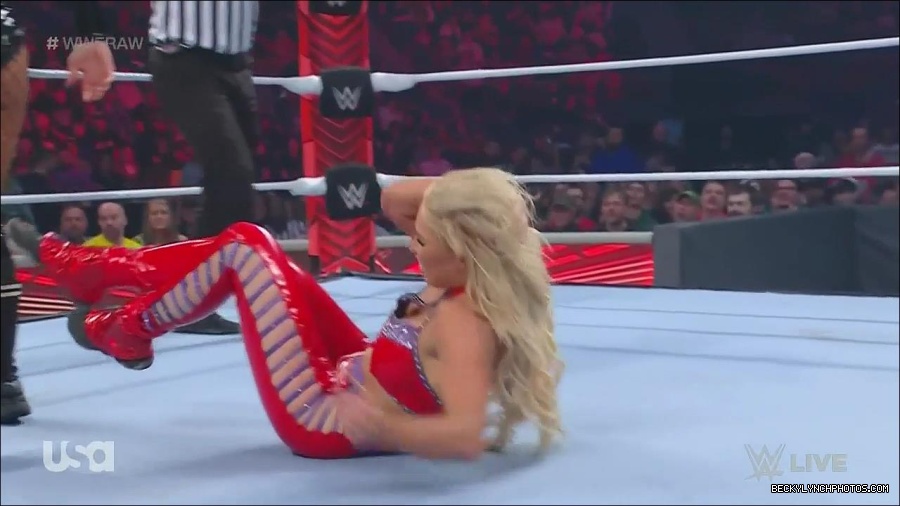 WWE_Monday_Night_Raw_2022_06_06_720p_HDTV_x264-NWCHD_mp4_001735867.jpg