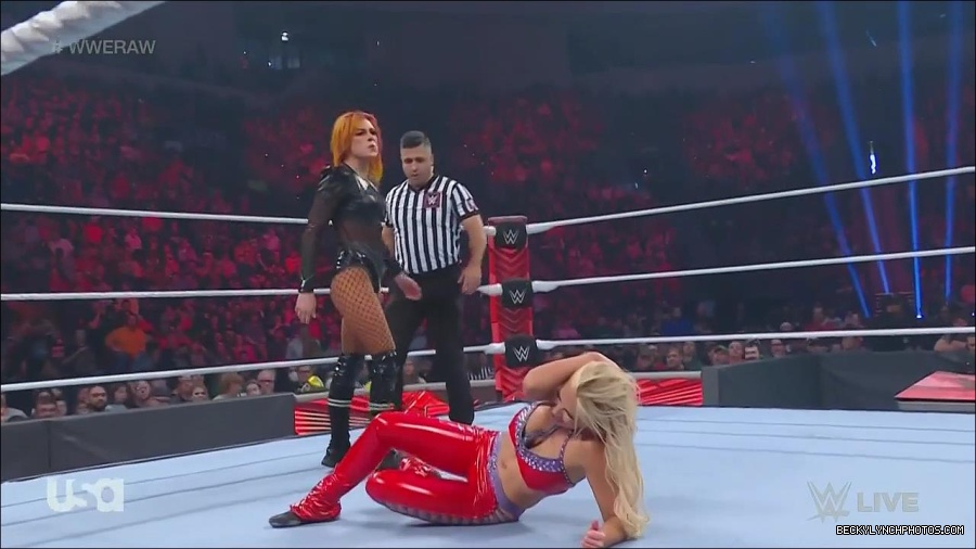 WWE_Monday_Night_Raw_2022_06_06_720p_HDTV_x264-NWCHD_mp4_001737069.jpg