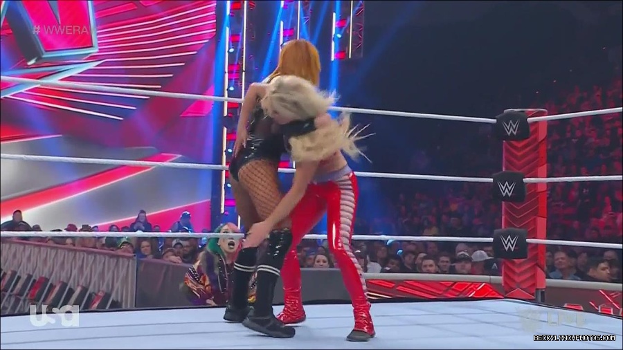 WWE_Monday_Night_Raw_2022_06_06_720p_HDTV_x264-NWCHD_mp4_001744676.jpg