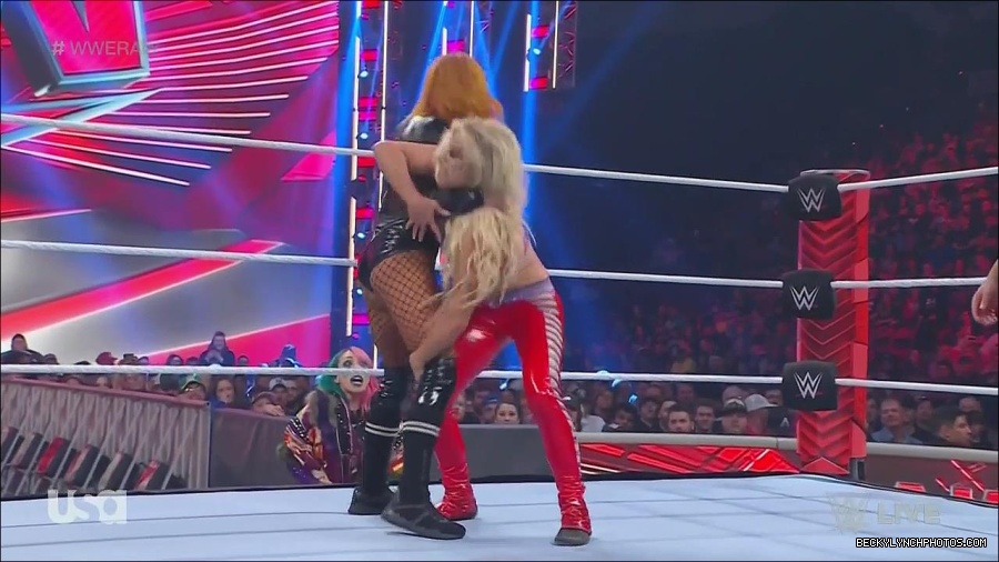 WWE_Monday_Night_Raw_2022_06_06_720p_HDTV_x264-NWCHD_mp4_001745077.jpg