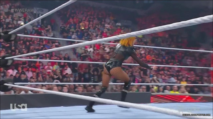 WWE_Monday_Night_Raw_2022_06_06_720p_HDTV_x264-NWCHD_mp4_001755887.jpg