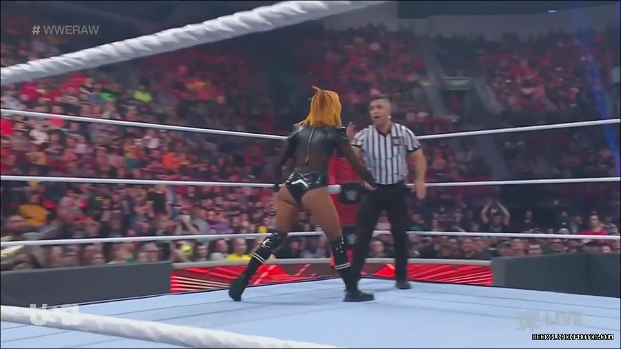 WWE_Monday_Night_Raw_2022_06_06_720p_HDTV_x264-NWCHD_mp4_001756688.jpg