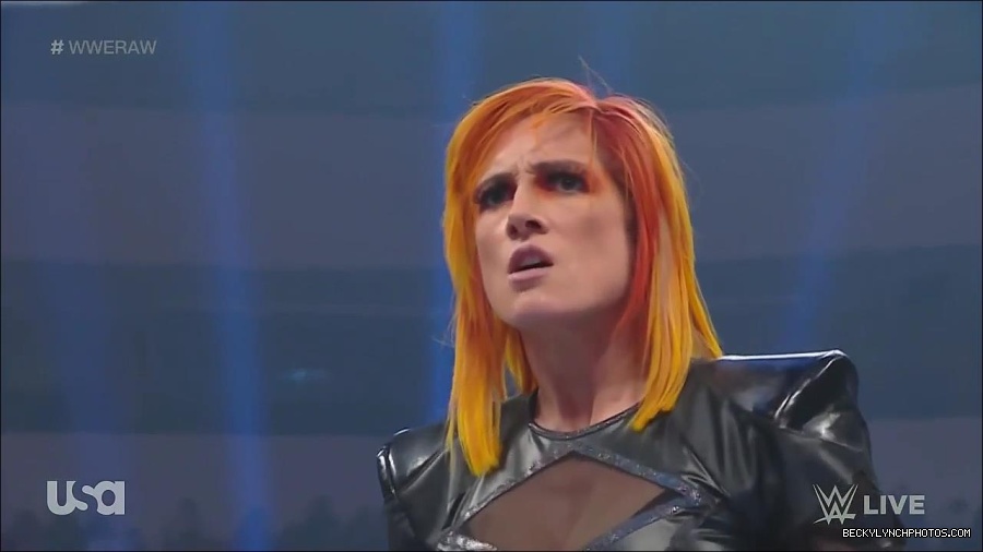 WWE_Monday_Night_Raw_2022_06_06_720p_HDTV_x264-NWCHD_mp4_001780712.jpg