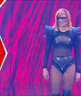 WWE_Monday_Night_Raw_2022_06_06_720p_HDTV_x264-NWCHD_mp4_001388353.jpg