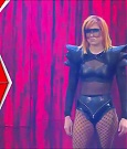 WWE_Monday_Night_Raw_2022_06_06_720p_HDTV_x264-NWCHD_mp4_001391557.jpg