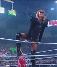 WWE_Monday_Night_Raw_2022_06_06_720p_HDTV_x264-NWCHD_mp4_001428794.jpg