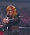 WWE_Monday_Night_Raw_2022_06_06_720p_HDTV_x264-NWCHD_mp4_001586118.jpg