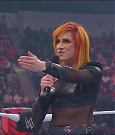 WWE_Monday_Night_Raw_2022_06_06_720p_HDTV_x264-NWCHD_mp4_001588920.jpg