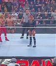 WWE_Monday_Night_Raw_2022_06_06_720p_HDTV_x264-NWCHD_mp4_001598130.jpg