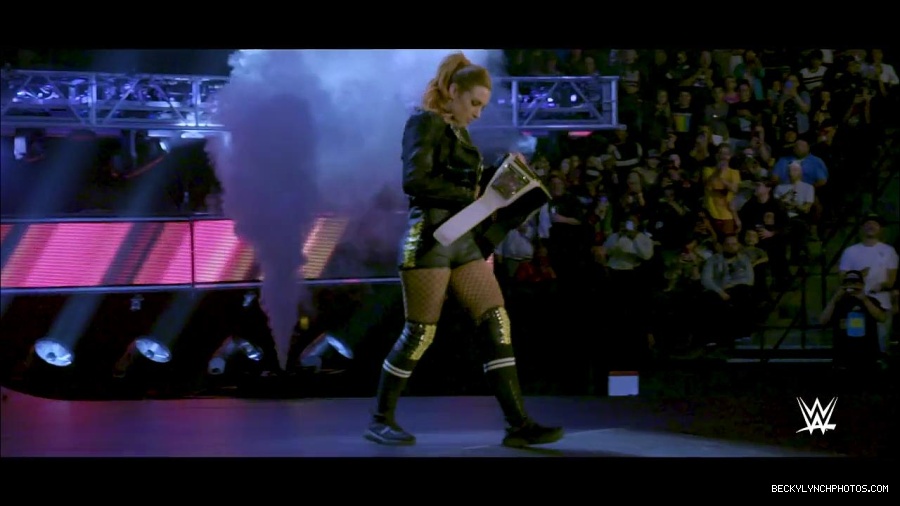 The_2019_WWE_Draft_mp4_000817500.jpg