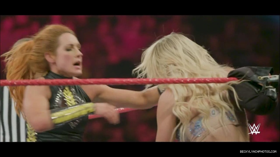The_2019_WWE_Draft_mp4_000840700.jpg