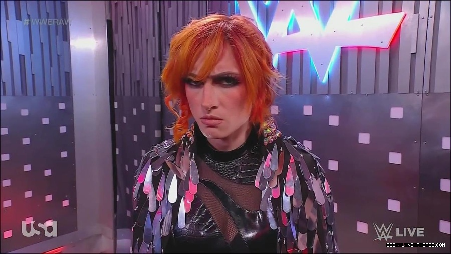 WWE_Monday_Night_Raw_2022_06_13_720p_HDTV_x264-NWCHD_mp4_001927293.jpg