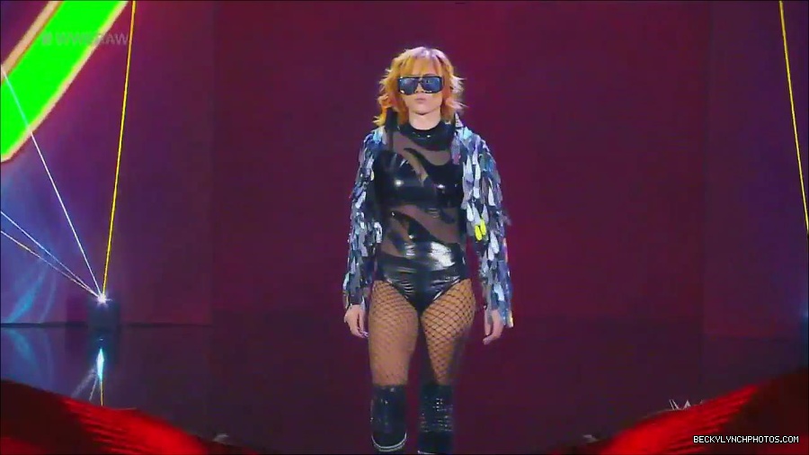 WWE_Monday_Night_Raw_2022_06_13_720p_HDTV_x264-NWCHD_mp4_001987387.jpg