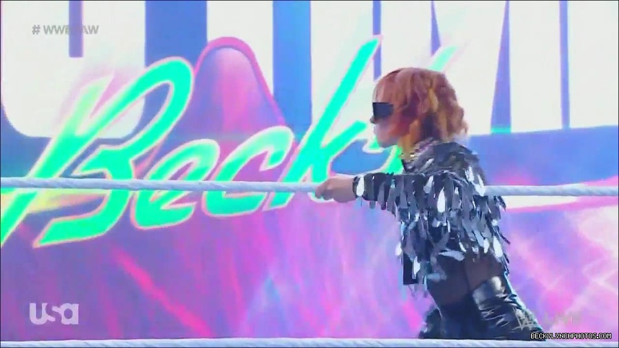 WWE_Monday_Night_Raw_2022_06_13_720p_HDTV_x264-NWCHD_mp4_002015415.jpg