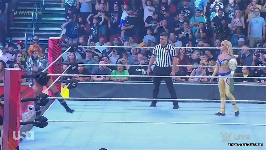 WWE_Monday_Night_Raw_2022_06_13_720p_HDTV_x264-NWCHD_mp4_002016216.jpg