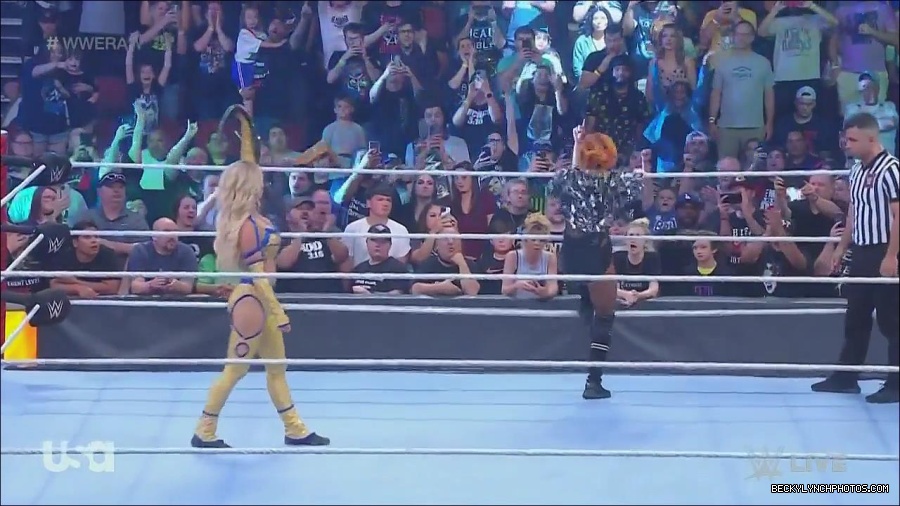 WWE_Monday_Night_Raw_2022_06_13_720p_HDTV_x264-NWCHD_mp4_002033833.jpg