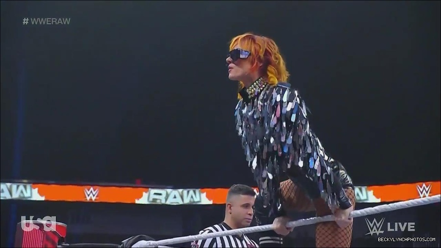 WWE_Monday_Night_Raw_2022_06_13_720p_HDTV_x264-NWCHD_mp4_002035435.jpg