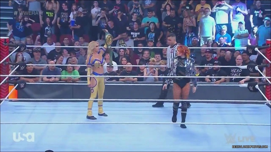 WWE_Monday_Night_Raw_2022_06_13_720p_HDTV_x264-NWCHD_mp4_002040640.jpg