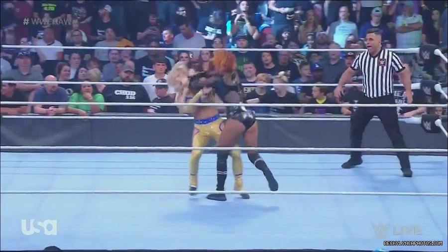 WWE_Monday_Night_Raw_2022_06_13_720p_HDTV_x264-NWCHD_mp4_002056256.jpg