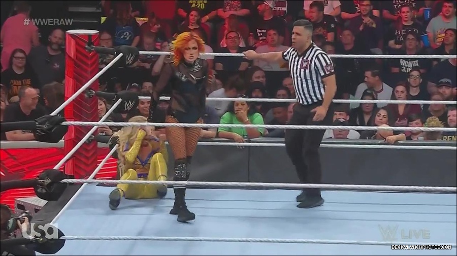WWE_Monday_Night_Raw_2022_06_13_720p_HDTV_x264-NWCHD_mp4_002069069.jpg