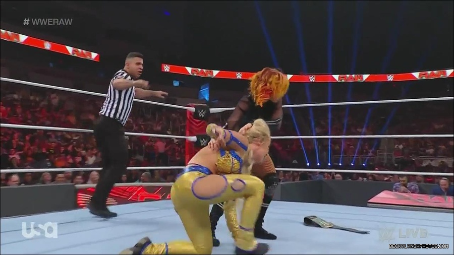 WWE_Monday_Night_Raw_2022_06_13_720p_HDTV_x264-NWCHD_mp4_002080680.jpg