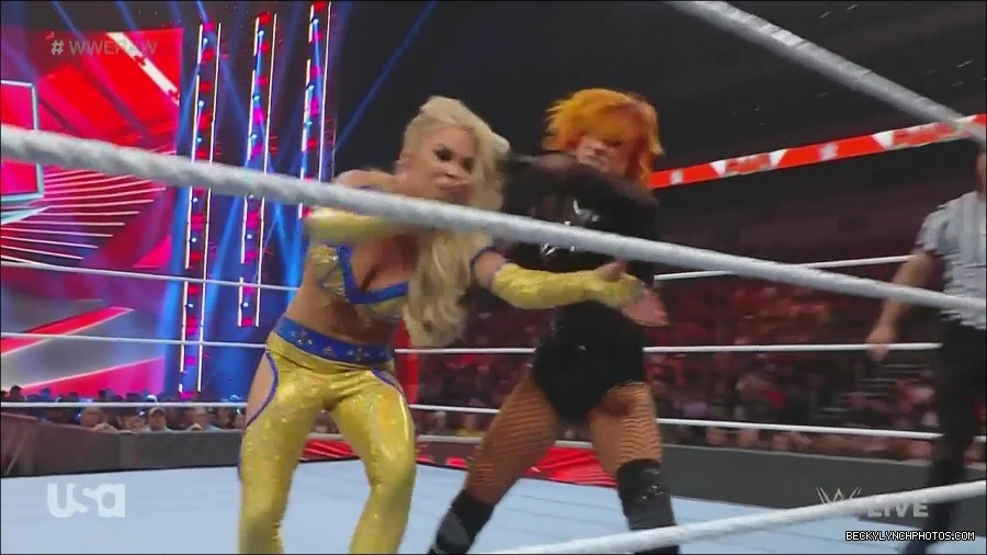 WWE_Monday_Night_Raw_2022_06_13_720p_HDTV_x264-NWCHD_mp4_002081881.jpg