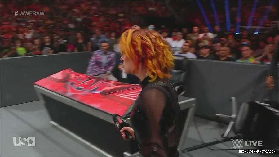 WWE_Monday_Night_Raw_2022_06_13_720p_HDTV_x264-NWCHD_mp4_002114514.jpg