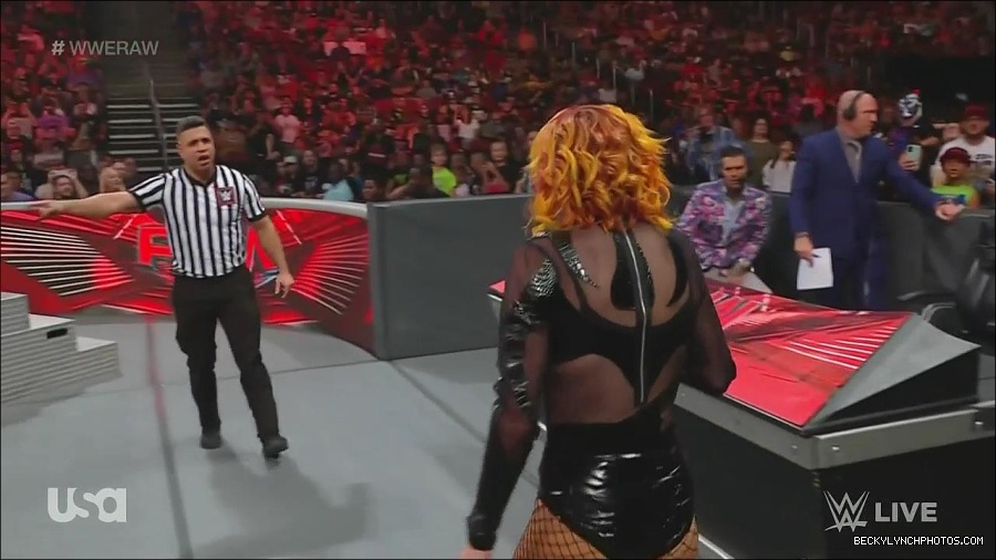 WWE_Monday_Night_Raw_2022_06_13_720p_HDTV_x264-NWCHD_mp4_002115315.jpg