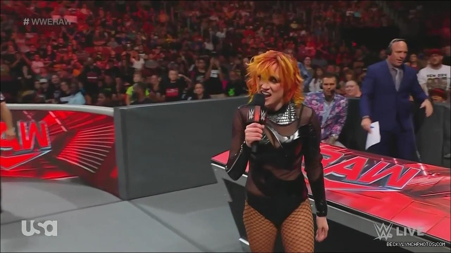 WWE_Monday_Night_Raw_2022_06_13_720p_HDTV_x264-NWCHD_mp4_002117717.jpg