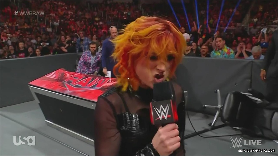 WWE_Monday_Night_Raw_2022_06_13_720p_HDTV_x264-NWCHD_mp4_002121321.jpg