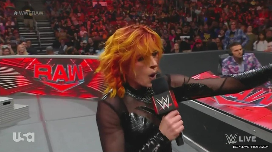 WWE_Monday_Night_Raw_2022_06_13_720p_HDTV_x264-NWCHD_mp4_002132132.jpg