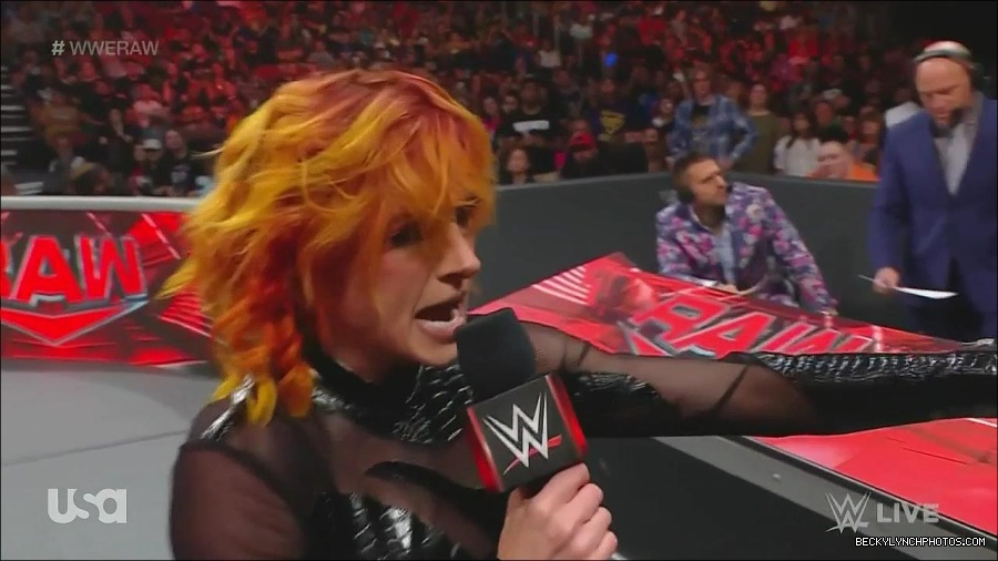 WWE_Monday_Night_Raw_2022_06_13_720p_HDTV_x264-NWCHD_mp4_002132532.jpg