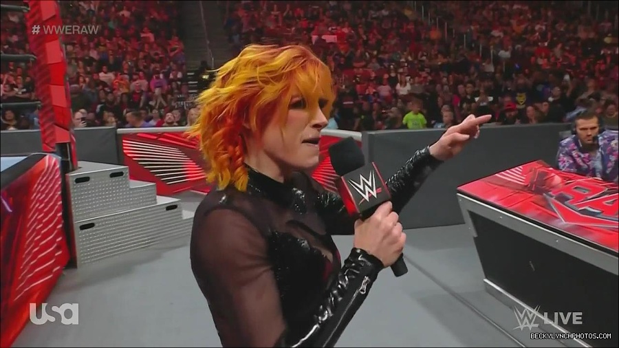 WWE_Monday_Night_Raw_2022_06_13_720p_HDTV_x264-NWCHD_mp4_002135335.jpg