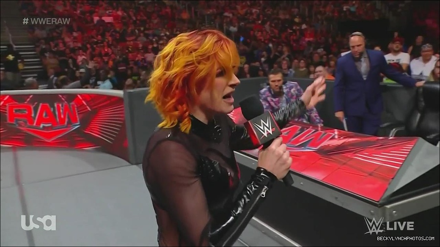 WWE_Monday_Night_Raw_2022_06_13_720p_HDTV_x264-NWCHD_mp4_002136936.jpg