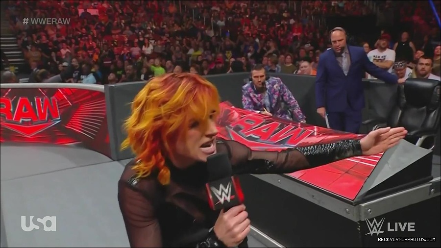 WWE_Monday_Night_Raw_2022_06_13_720p_HDTV_x264-NWCHD_mp4_002137737.jpg