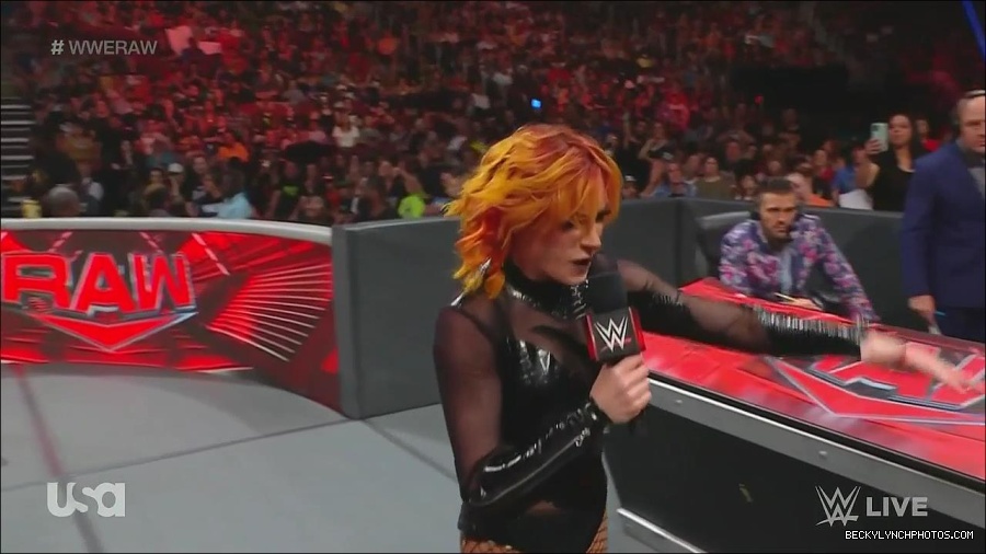 WWE_Monday_Night_Raw_2022_06_13_720p_HDTV_x264-NWCHD_mp4_002144544.jpg