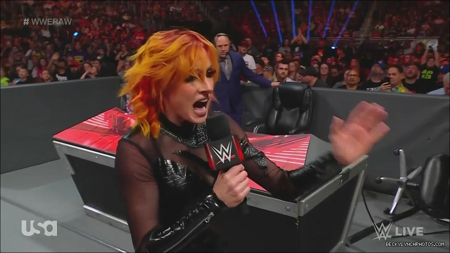 WWE_Monday_Night_Raw_2022_06_13_720p_HDTV_x264-NWCHD_mp4_002146146.jpg