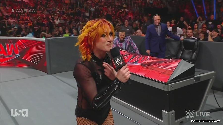 WWE_Monday_Night_Raw_2022_06_13_720p_HDTV_x264-NWCHD_mp4_002148948.jpg